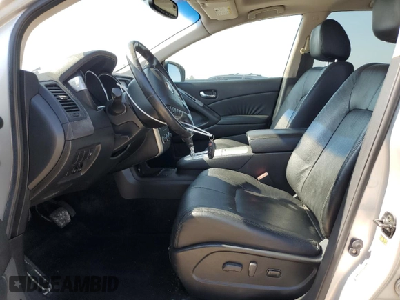 2010 Nissan Murano S z VIN JN8AZ1MU4AW016279, wystawiony jako Copart lot #56192665 z przebiegiem 85 092 mil mil oraz Czysty tytuł • Clean title. Historia ofert i sprzedaży dostępna na DreamBid. Obrazek 7.