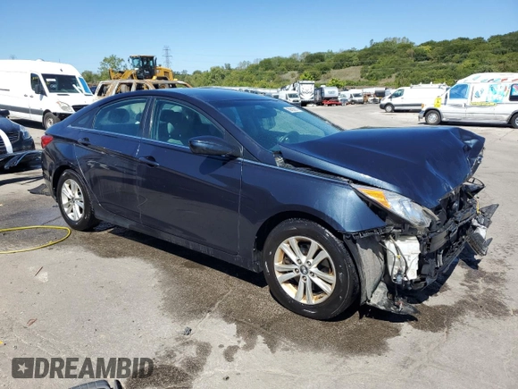 2013 Hyundai Sonata GLS with VIN 5NPEB4AC6DH617735, listed as a Copart auction lot 69898814 with 82,387 mi miles and Salvage Title. Bid and sale history available at carsss.com. Image 4.