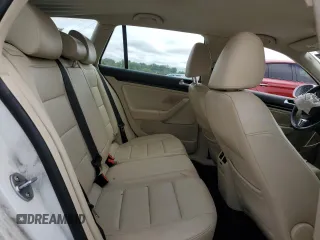 2013 Volkswagen Jetta TDI w/Sunroof & Nav with VIN 3VWPL7AJ1DM632379, listed as a Copart auction lot 58860355 with 123,327 mi miles and Salvage title. Bid and sale history available at DreamBid. Image 10.