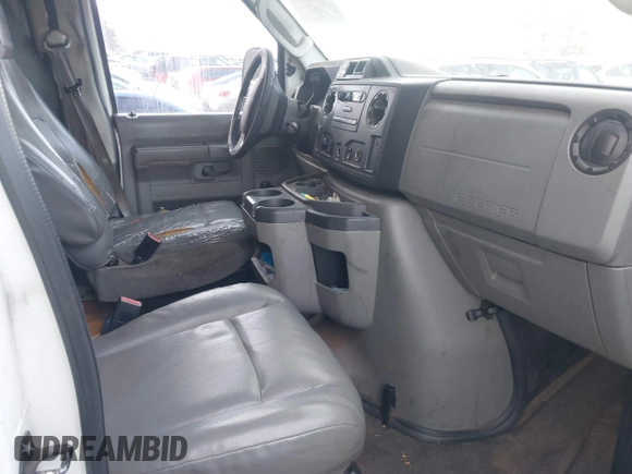 2011 Ford Econoline Cargo Commercial with VIN 1FTNE1EW3BDA96826, listed as a IAAI auction lot 41314002 with 408,264 mi miles and . Bid and sale history available at carsss.com. Image 5.