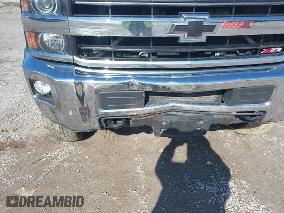 2019 Chevrolet Silverado 2500HD LTZ with VIN 1GC1KTEY4KF185765, listed as a IAAI auction lot 41488686 with 161,727 mi miles. Bid and sale history available at carsss.com. Image 17.