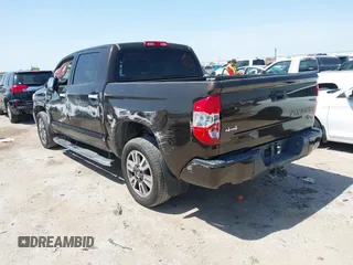 2018 Toyota Tundra SR5 z VIN 5TFAW5F18JX699080, wystawiony jako IAAI lot #42242945 z przebiegiem Nie podano mil oraz . Historia ofert i sprzedaży dostępna na DreamBid. Obrazek 3.