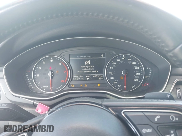 2017 Audi A4 Premium z VIN WAUGNAF42HN008791, wystawiony jako IAAI lot #42206696 z przebiegiem 101 527 mil mil oraz . Historia ofert i sprzedaży dostępna na DreamBid. Obrazek 7.