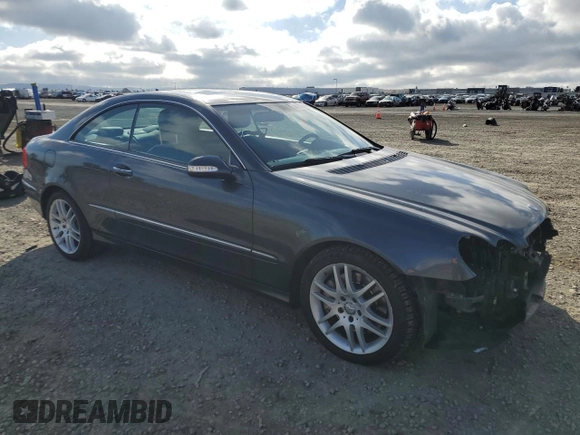 2008 Mercedes-Benz CLK 350 with VIN WDBTJ56HX8F256089, listed as a Copart auction lot 44430385 with 73,307 mi miles and Salvage title. Bid and sale history available at DreamBid. Image 4.