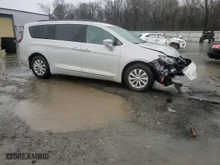 2017 Chrysler Pacifica Touring-L with VIN 2C4RC1BG3HR771830, listed as a Copart auction lot 45156635 with 78,713 mi miles and Salvage Title. Bid and sale history available at carsss.com. Image 15.