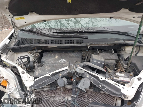 2011 Toyota Sienna XLE AAS with VIN 5TDYK3DC8BS003313, listed as a IAAI auction lot 41830631 with 214,514 mi miles and . Bid and sale history available at DreamBid. Image 10.