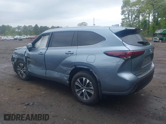 2024 Toyota Highlander LE with VIN 5TDKDRBH5RS562216, listed as a IAAI auction lot 42246348 with 14,145 mi miles and . Bid and sale history available at DreamBid. Image 3.