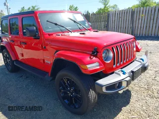 2023 Jeep Wrangler Sahara z VIN 1C4JJXP63PW568190, wystawiony jako IAAI lot #42133650 z przebiegiem 32 347 mil mil oraz . Historia ofert i sprzedaży dostępna na DreamBid. Obrazek 1.