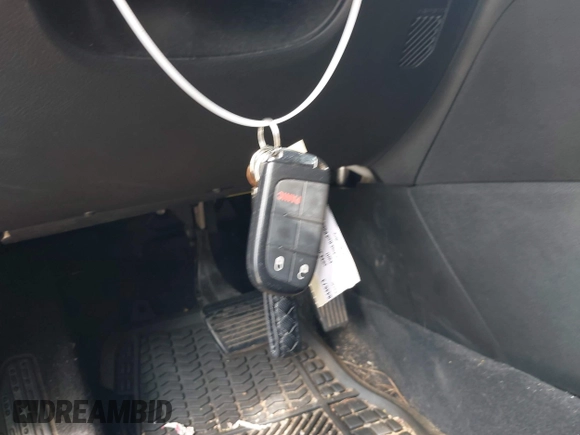 2022 Jeep Compass Latitude z VIN 3C4NJCBB2NT210970, wystawiony jako IAAI lot #42302790 z przebiegiem 27 999 mil mil oraz . Historia ofert i sprzedaży dostępna na DreamBid. Obrazek 11.