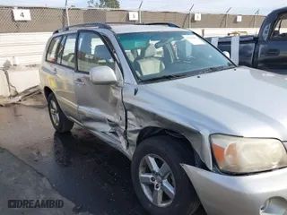 2007 Toyota Highlander with VIN JTEGD21A070165381, listed as a IAAI auction lot 41402061 with 157,091 mi miles. Bid and sale history available at carsss.com. Image 6.