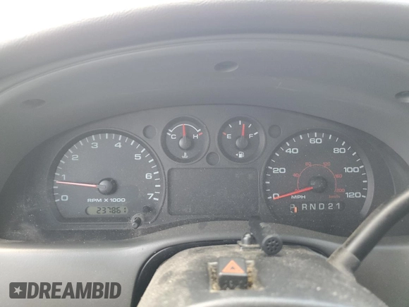 2004 Ford Ranger XL Fleet with VIN 1FTZR45E34PA62725, listed as a Copart auction lot 63100715 with 237,861 mi miles and Salvage title. Bid and sale history available at DreamBid. Image 9.