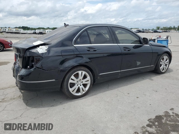 2009 Mercedes-Benz C 300 Sport z VIN WDDGF54XX9F232445, wystawiony jako Copart lot #61607885 z przebiegiem 89 568 mil mil oraz Szkoda całkowita • Salvage title. Historia ofert i sprzedaży dostępna na DreamBid. Obrazek 3.