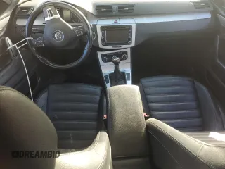 2010 Volkswagen CC Sport with VIN WVWNN7ANXAE553026, listed as a Copart auction lot 81978474 with 0 mi miles and Salvage Title. Bid and sale history available at carsss.com. Image 8.