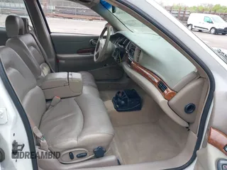 2000 Buick LeSabre Limited with VIN 1G4HR54K9YU262648, listed as a IAAI auction lot 41920468 with 100,036 mi miles and . Bid and sale history available at carsss.com. Image 5.