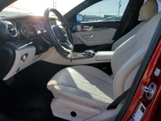 2019 Mercedes-Benz E-Class E 300 with VIN WDDZF4JBXKA640894, listed as a Copart auction lot 67495542 with 45,770 mi miles. Bid and sale history available at carsss.com. Image 7.