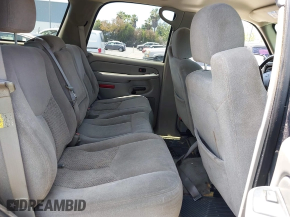 2005 Chevrolet Tahoe LS z VIN 1GNEK13T15J263926, wystawiony jako IAAI lot #42497774 z przebiegiem 342 968 mil mil oraz . Historia ofert i sprzedaży dostępna na DreamBid. Obrazek 8.