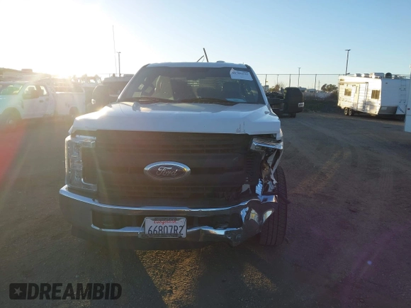 2019 Ford Super Duty F-250 SRW XL with VIN 1FT7W2A69KED53077, listed as a IAAI auction lot 40785535 with 47,928 mi miles. Bid and sale history available at carsss.com. Image 12.