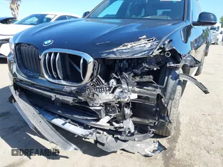 2019 BMW X3 sDrive30i z VIN 5UXTR7C57KLE98946, wystawiony jako IAAI lot #42224135 z przebiegiem 53 764 mil mil oraz . Historia ofert i sprzedaży dostępna na DreamBid. Obrazek 6.