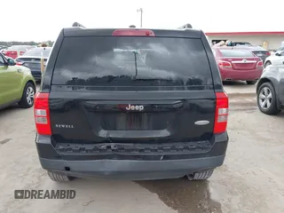 2016 Jeep Patriot Latitude z VIN 1C4NJPFB9GD584308, wystawiony jako IAAI lot #42534222 z przebiegiem 179 239 mil mil oraz . Historia ofert i sprzedaży dostępna na DreamBid. Obrazek 16.