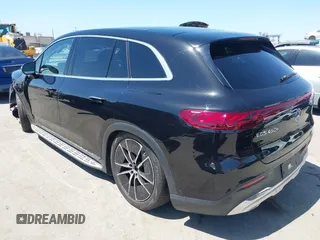 2023 Mercedes-Benz EQS 450+ z VIN 4JGDM2DB2PA029836, wystawiony jako IAAI lot #42310821 z przebiegiem 28 992 mil mil oraz . Historia ofert i sprzedaży dostępna na DreamBid. Obrazek 3.