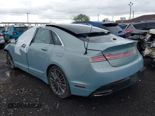 2014 Lincoln MKZ Hybrid with VIN 3LN6L2LU2ER813239, listed as a IAAI auction lot 42191138 with 126,082 mi miles and . Bid and sale history available at DreamBid. Image 3.