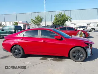 2023 Hyundai Elantra SEL z VIN KMHLM4AG3PU483700, wystawiony jako IAAI lot #42180524 z przebiegiem 9845 mil mil oraz . Historia ofert i sprzedaży dostępna na DreamBid. Obrazek 14.