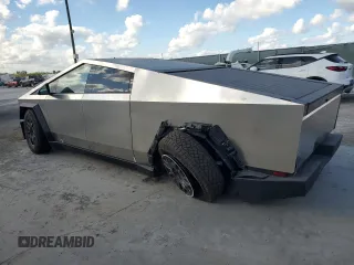 2024 Tesla Cybertruck Cyberbeast z VIN 7G2CEHEE6RA026631, wystawiony jako Copart lot #43527875 z przebiegiem Nie podano mil oraz Szkoda całkowita • Salvage title. Historia ofert i sprzedaży dostępna na DreamBid. Obrazek 2.