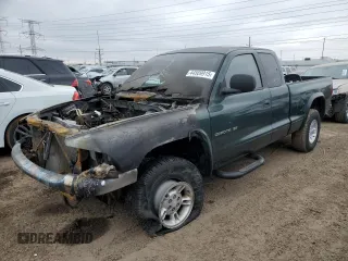 1998 Dodge Dakota SLT with VIN 1B7GG22Y0WS663798, listed as a Copart auction lot 44569915 with 0 mi miles and Salvage Title. Bid and sale history available at carsss.com. Image 1.