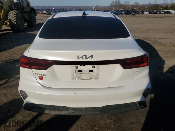2022 Kia Forte LXS with VIN 3KPF24AD4NE432490, listed as a Copart auction lot 48523855 with 44,759 mi miles and Salvage Title. Bid and sale history available at carsss.com. Image 6.