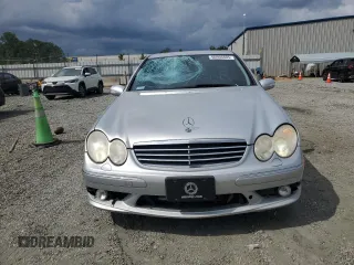 2006 Mercedes-Benz C 55 AMG with VIN WDBRF76J26F813052, listed as a Copart auction lot 60966805 with 145,472 mi miles and Salvage title. Bid and sale history available at DreamBid. Image 5.