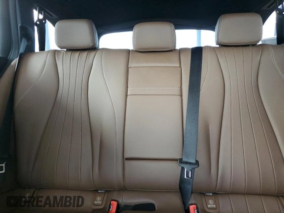 2019 Mercedes-Benz E 450 with VIN WDDZH6JB3KA561931, listed as a Copart auction lot 48417825 with 38,561 mi miles and Salvage Title. Bid and sale history available at DreamBid. Image 10.
