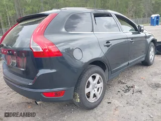 2011 Volvo XC60 3.2L with VIN YV4952DL5B2222823, listed as a IAAI auction lot 41961734 with 274,235 mi miles. Bid and sale history available at carsss.com. Image 4.