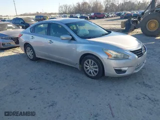 2015 Nissan Altima 2.5 with VIN 1N4AL3AP4FC280561, listed as a IAAI auction lot 41684704 with 130,991 mi miles. Bid and sale history available at carsss.com. Image 1.