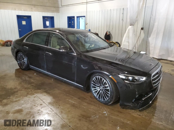 2024 Mercedes-Benz S 580e with VIN W1K6G6KB1RA271024, listed as a Copart auction lot 66407174 with 3,274 mi miles and Salvage Title. Bid and sale history available at DreamBid. Image 4.