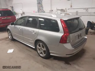2011 Volvo V50 with VIN YV1672MW8B2597061, listed as a IAAI auction lot 42083823 with 164,818 mi miles. Bid and sale history available at carsss.com. Image 3.