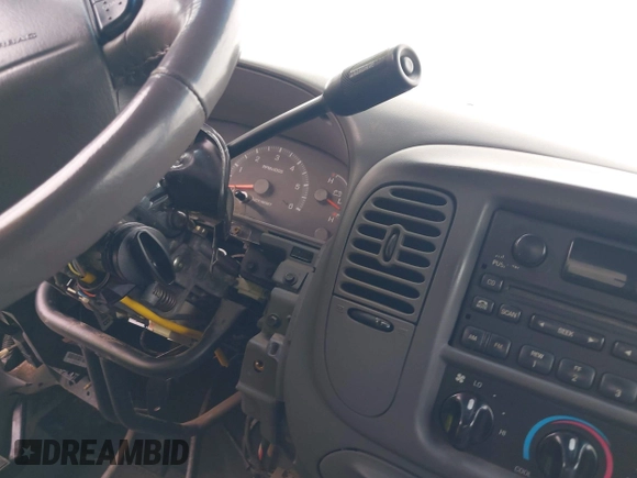 2002 Ford F-150 XL with VIN 1FTRX17L32NA19687, listed as a IAAI auction lot 42577258 with 216,685 mi miles and . Bid and sale history available at DreamBid. Image 15.