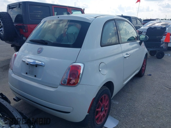 2015 FIAT 500 Pop z VIN 3C3CFFAR8FT500337, wystawiony jako IAAI lot #40331078 z przebiegiem Nie podano mil oraz . Historia ofert i sprzedaży dostępna na DreamBid. Obrazek 4.