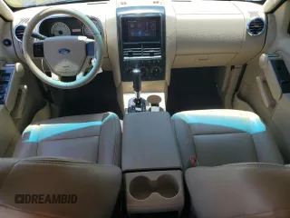 2007 Ford Explorer Sport Trac XLT z VIN 1FMEU51K87UA28537, wystawiony jako Copart lot #57344815 z przebiegiem 155 858 mil mil oraz Szkoda całkowita • Salvage title. Historia ofert i sprzedaży dostępna na DreamBid. Obrazek 8.