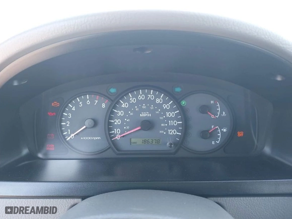 2004 Kia Rio with VIN KNADC165546190976, listed as a IAAI auction lot 41412051 with 186,378 mi miles. Bid and sale history available at carsss.com. Image 7.