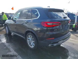 2019 BMW X5 xDrive40i with VIN 5UXCR6C55KLL51239, listed as a IAAI auction lot 41519315 with 49,943 mi miles. Bid and sale history available at carsss.com. Image 3.