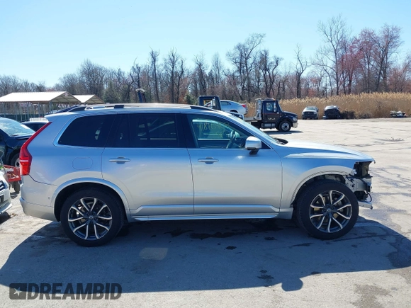2016 Volvo XC90 T6 Momentum with VIN YV4A22PK7G1047805, listed as a IAAI auction lot 41810408 with 82,954 mi miles. Bid and sale history available at carsss.com. Image 14.