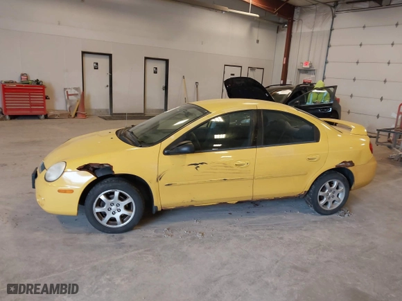 2004 Dodge Neon SXT with VIN 1B3ES56C14D621133, listed as a IAAI auction lot 42095446 with 147,120 mi miles. Bid and sale history available at carsss.com. Image 6.