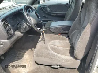 1999 Dodge Dakota SLT z VIN 1B7FL26X3XS170126, wystawiony jako Copart lot #54621095 z przebiegiem 192 965 mil mil oraz Szkoda całkowita • Salvage title. Historia ofert i sprzedaży dostępna na DreamBid. Obrazek 7.