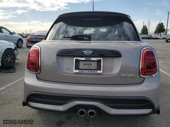2023 MINI Hardtop 4 Door Cooper S with VIN WMW53DK09P2S84418, listed as a Copart auction lot 47293295 with 37432 miles and Salvage Title. Bid and sale history available at carsss.com. Image 6.