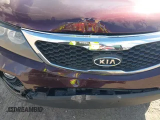 2012 Kia Sorento EX with VIN 5XYKU3A67CG224950, listed as a IAAI auction lot 41523784 with 113,930 mi miles. Bid and sale history available at carsss.com. Image 6.