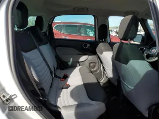 2014 FIAT 500L Easy z VIN ZFBCFABH8EZ024282, wystawiony jako Copart lot #50148635 z przebiegiem 161 331 mil mil oraz Tytuł czysty. Historia ofert i sprzedaży dostępna na DreamBid. Obrazek 11.
