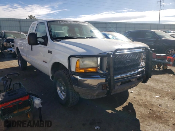 2003 Ford Super Duty F-250 XL with VIN 1FTNX21P23EC77975, listed as a Copart auction lot 86924984 with 2,011,188 mi miles and Clean Title. Bid and sale history available at carsss.com. Image 4.