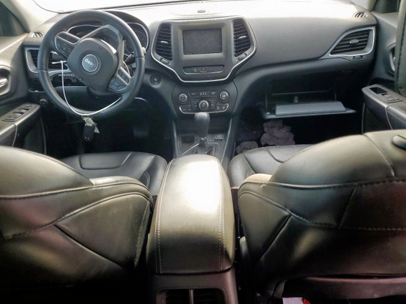 2019 Jeep Cherokee Latitude Plus с VIN 1C4PJLLB6KD439466, выставлен на аукционе Copart как лот 63018355 с пробегом 72 007 миль миль и Списание • Salvage title. История ставок и продаж доступна на DreamBid. Изображение 9.