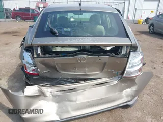 2007 Toyota Prius z VIN JTDKB20U073280948, wystawiony jako IAAI lot #42166258 z przebiegiem 236 628 mil mil oraz . Historia ofert i sprzedaży dostępna na DreamBid. Obrazek 6.