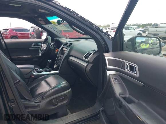 2012 Ford Explorer XLT with VIN 1FMHK8D84CGA66053, listed as a IAAI auction lot 42122087 with 204,812 mi miles and . Bid and sale history available at DreamBid. Image 5.